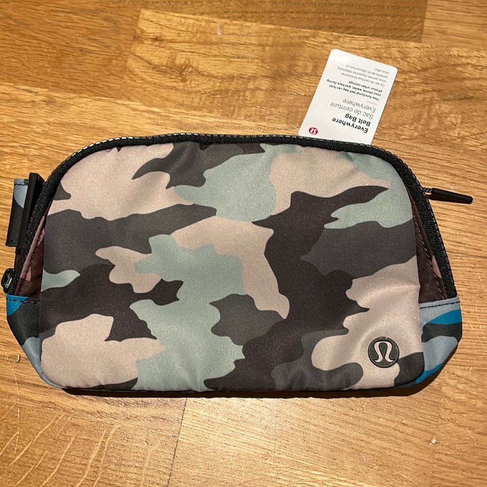 Lulu lemon Everywhere Bag Belt